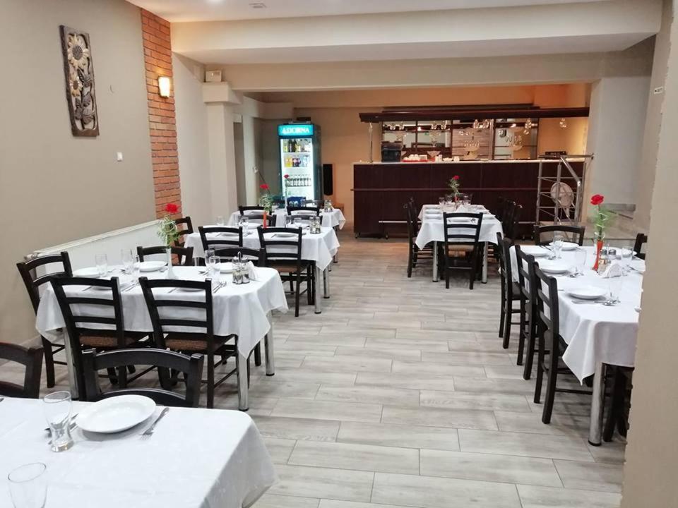Hotel Tranzit Odorheiu Secuiesc Luaran gambar
